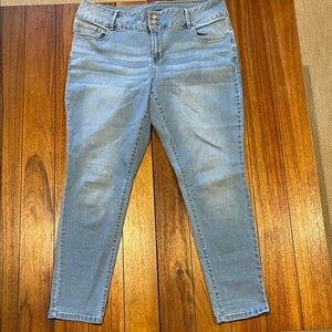 YMI High Rise Blue Skinny Jeans for Women, Size 18